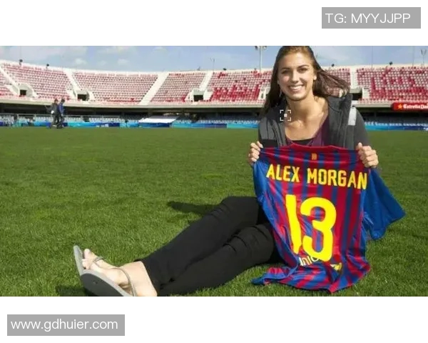 女生足球明星颜值评选揭晓谁是最美球场女神引发热议