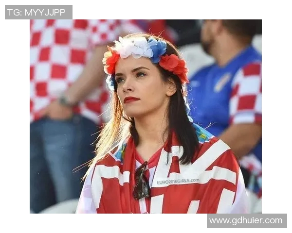 老头凭直觉猜测足球明星身份引发热议与讨论