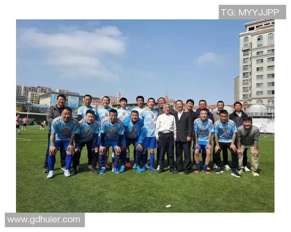 上海绿地迎战大连队全力争胜展现球队实力与斗志